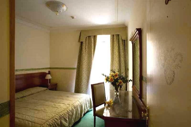 Hotel Alessandrino روما الغرفة الصورة